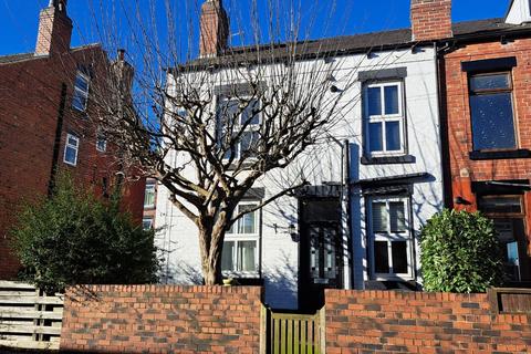 2 bedroom end of terrace house to rent, Woodville Place, Horsforth, Leeds, West Yorkshire, UK, LS18