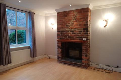 2 bedroom end of terrace house to rent, Woodville Place, Horsforth, Leeds, West Yorkshire, UK, LS18