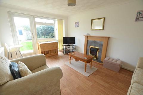 2 bedroom semi-detached bungalow to rent, Plover Close, East Wittering