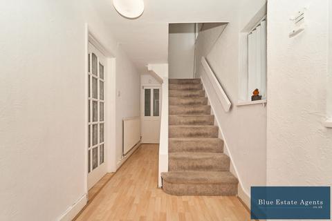 104 Brabazon Road, Hounslow, TW5 9LT