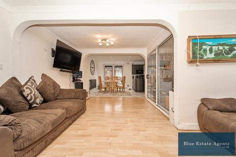 104 Brabazon Road, Hounslow, TW5 9LT