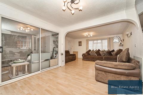 104 Brabazon Road, Hounslow, TW5 9LT