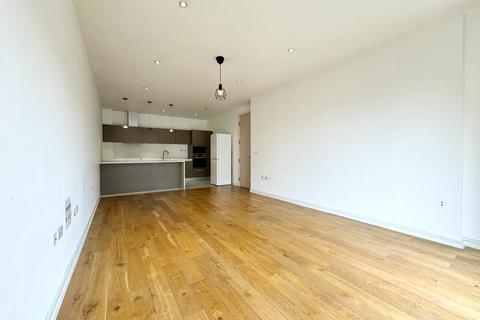 2 bedroom apartment to rent, Melliss Avenue, Richmond TW9