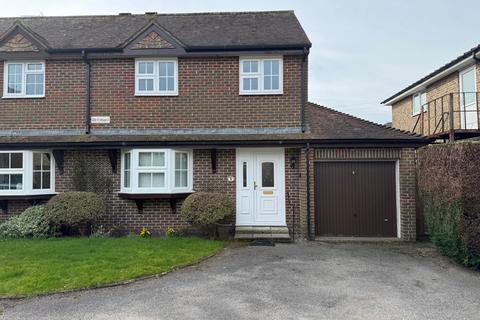 3 bedroom semi-detached house to rent, Duck Island Lane, Ringwood BH24