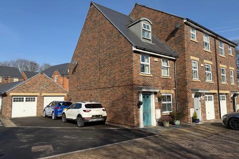 3 bedroom end of terrace house for sale, Barrington Close, Durham, DH1