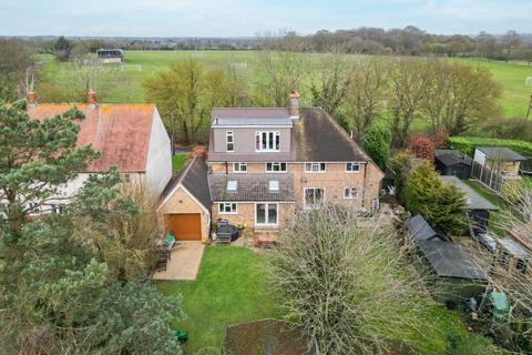 4 bedroom semi-detached house for sale, Woodhouse Lane, Broomfield, Chelmsford