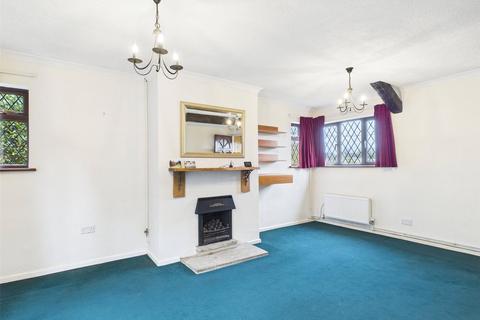 2 bedroom bungalow for sale, Cottington Close, Kingsclere, Newbury, Hampshire, RG20