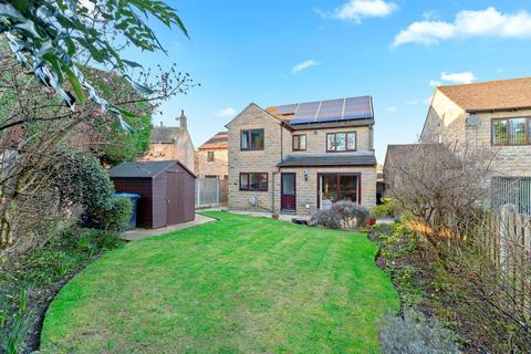 4 bedroom detached house for sale, Long Meadows, Burley in Wharfedale LS29