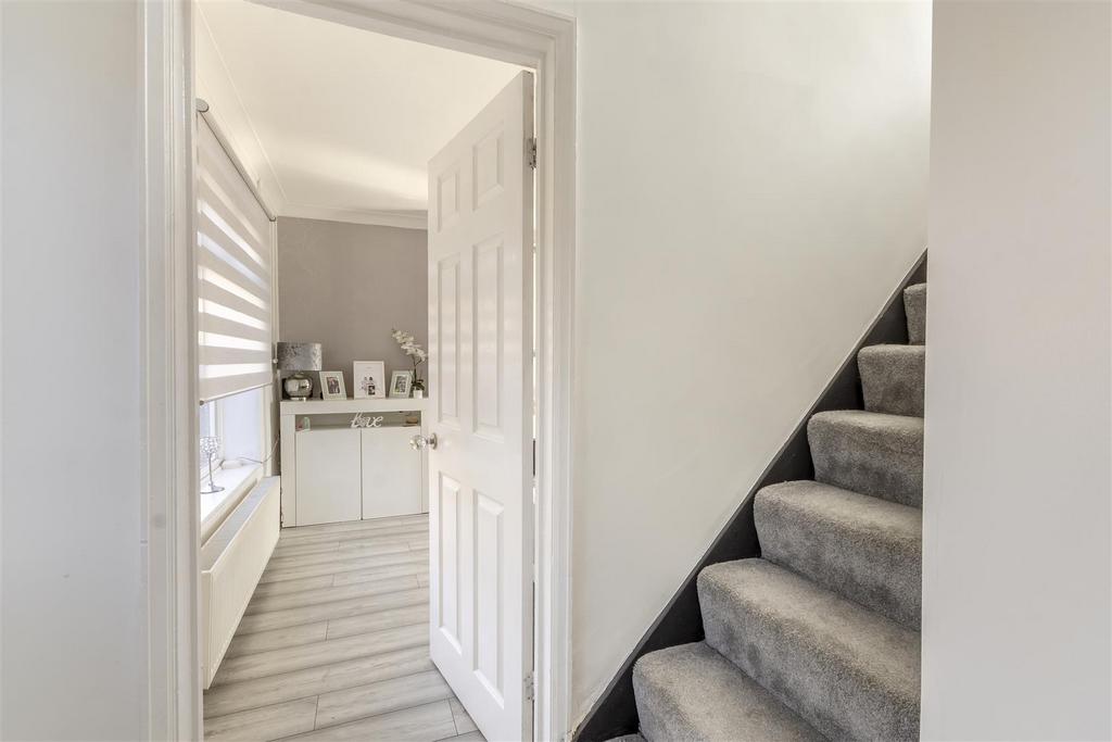 8638953-interior14.jpg