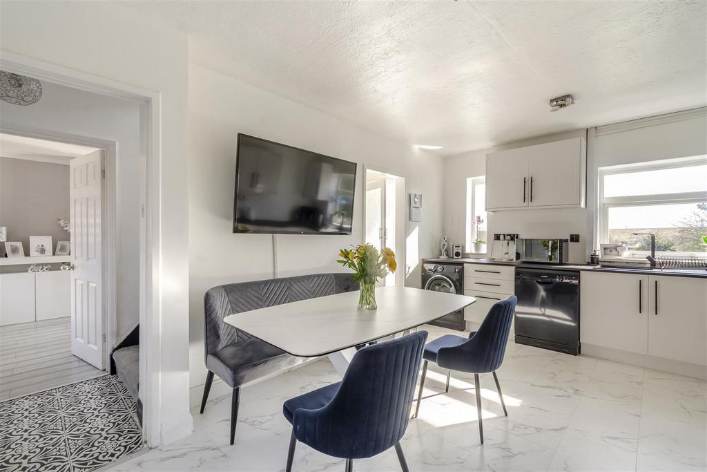 8638953-interior11.jpg