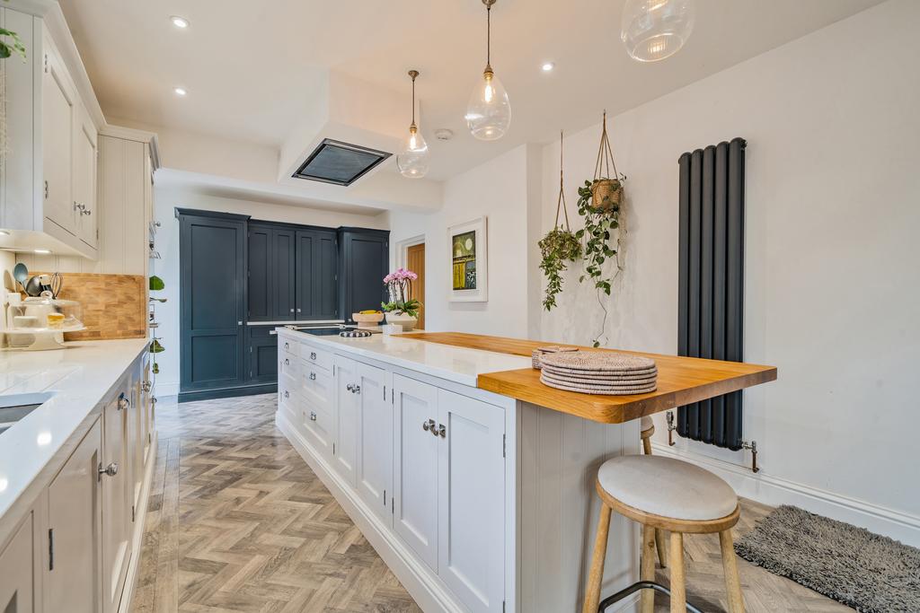 Open Plan Kitchen / Living / Dining Room