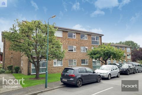 1 bedroom flat for sale, Chiswick Close, Croydon