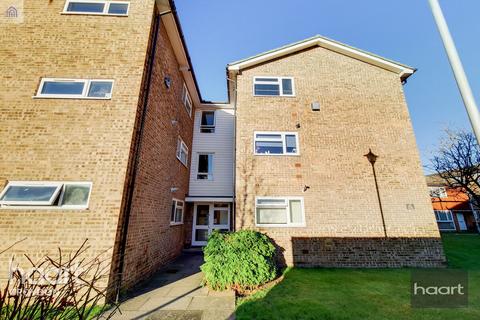 1 bedroom flat for sale, Chiswick Close, Croydon