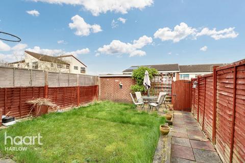 3 bedroom terraced house for sale, Little Cattins, Harlow