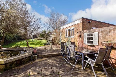 4 bedroom semi-detached house for sale, Claygate Road, Yalding, Maidstone, Kent