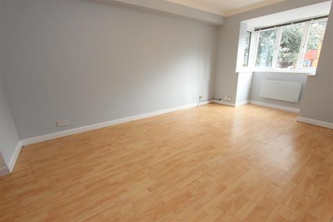 1 bedroom apartment to rent, College Road, Abbots Langley, Hertfordshire, WD5 0NR