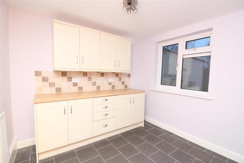 2 bedroom terraced house to rent, Cornwall Grove, Bletchley