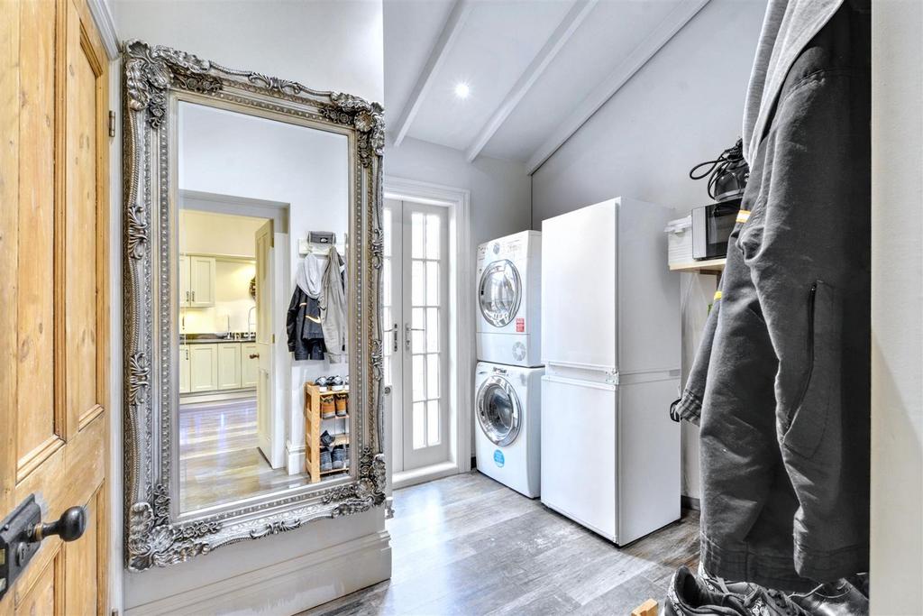 Utility/Boot Room