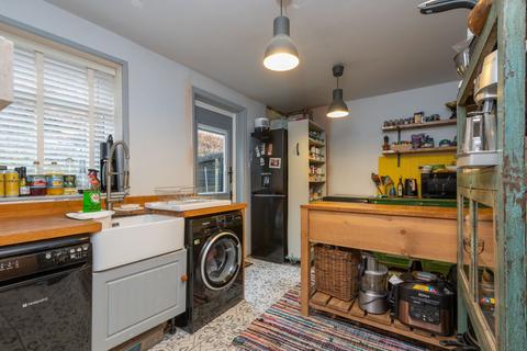 2 Brookside, Hebden Bridge, HX7 6DR