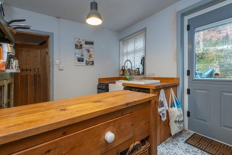 2 Brookside, Hebden Bridge, HX7 6DR