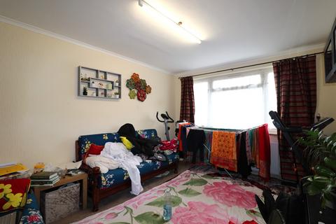 3 bedroom semi-detached house for sale, Ley Street, Ilford IG2