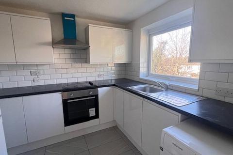 2 bedroom flat to rent, Ilford, IG2