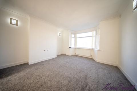 4 bedroom semi-detached house for sale, Grey Friar Walk, Bradford BD7