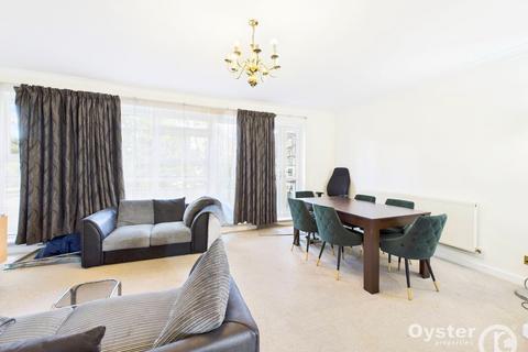 2 bedroom flat for sale, Stonegrove, Regents Court Stonegrove, HA8