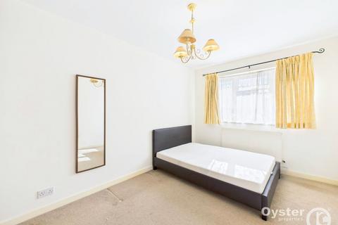 2 bedroom flat for sale, Stonegrove, Regents Court Stonegrove, HA8