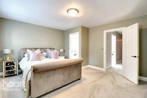 4 bedroom end of terrace house for sale, Kings Road, Biggin Hill