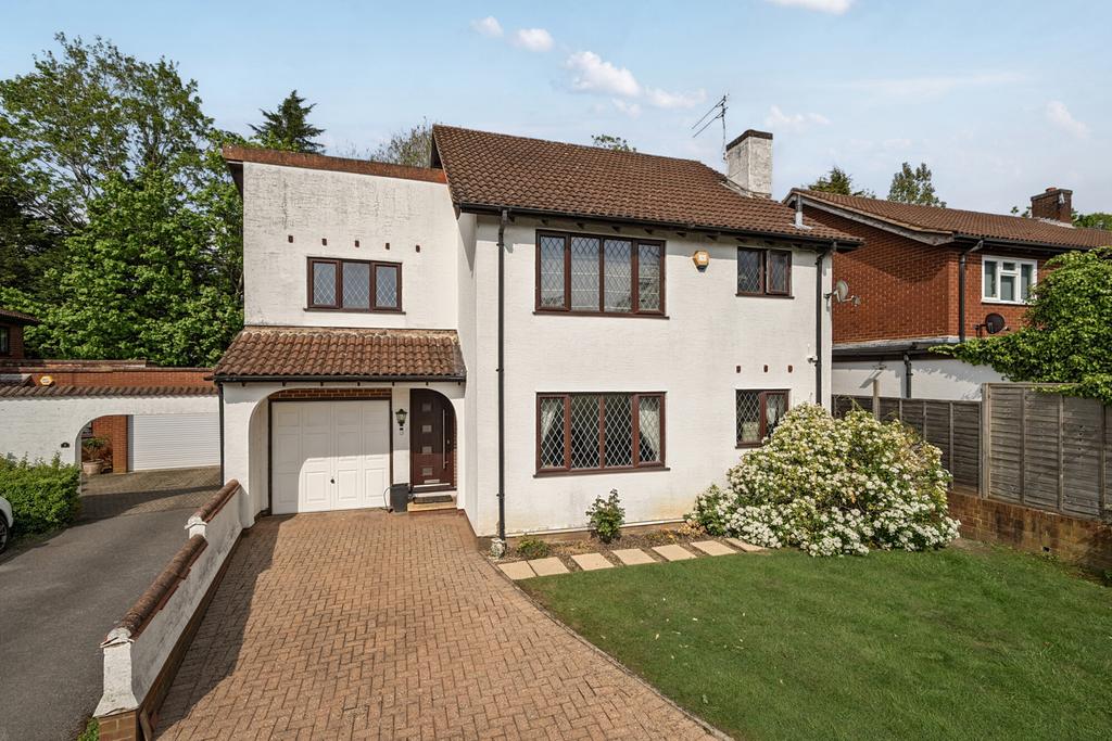 1282880 (1).jpg