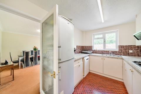 6 Cullera Close, Northwood, HA6 3SE