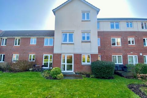 1 bedroom apartment for sale, Faregrove Court Grove Road, Fareham PO16