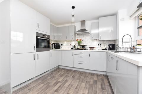 3 bedroom detached house for sale, Perry Way, Morley, Leeds, West Yorkshire