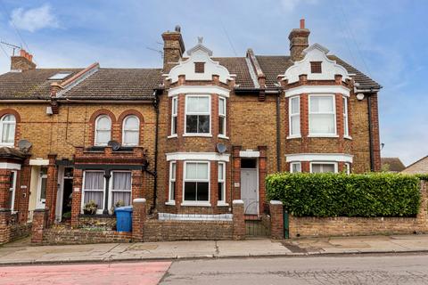 3 bedroom terraced house for sale, Whitstable Road, Faversham, ME13