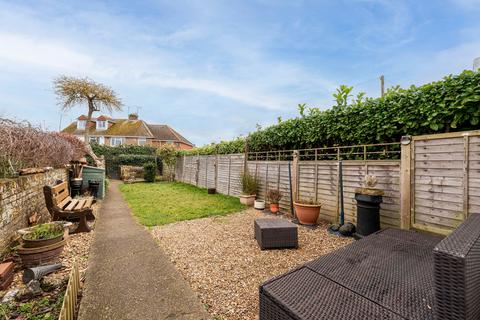 3 bedroom terraced house for sale, Whitstable Road, Faversham, ME13