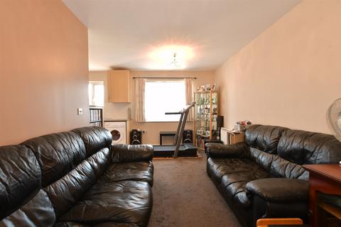 2 bedroom flat for sale, Quarles Park Road, Chadwell Heath, Essex