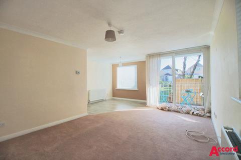 2 bedroom flat to rent, London Road, Jason Court London Road, CM14