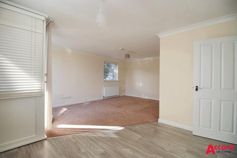 2 bedroom flat to rent, London Road, Jason Court London Road, CM14