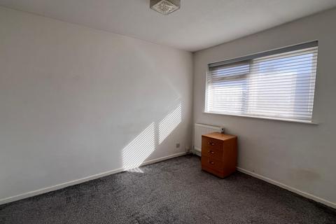 3 bedroom terraced house to rent, Ilford, IG6