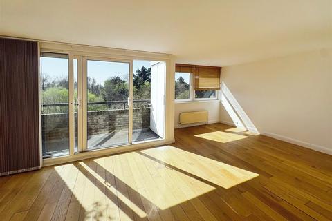 1 bedroom apartment for sale, Augustus Close, Brentford