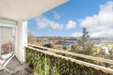 1 bedroom apartment for sale, Jackson Court, London E11