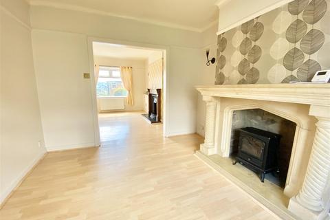 3 bedroom townhouse to rent, Vale Grove, Silsden BD20