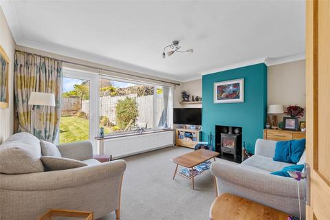 8 Dewlands, Godstone, RH9 8BS