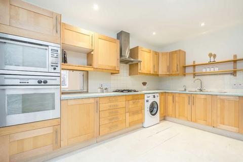 3 bedroom flat for sale, Finchley Road, London NW3