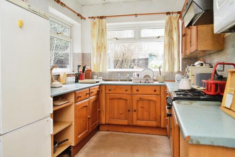 3 bedroom semi-detached house for sale, Hemlock Avenue, Oldham