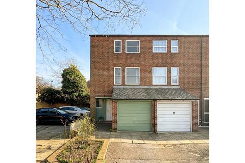 4 bedroom townhouse for sale, Firs Close, Forest Hill, London, SE23