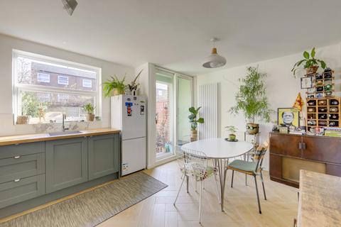 4 bedroom townhouse for sale, Firs Close, Forest Hill, London, SE23