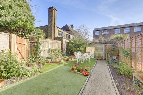 4 bedroom townhouse for sale, Firs Close, Forest Hill, London, SE23