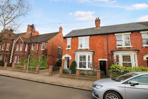 5 bedroom end of terrace house for sale, Waterloo Road, Bedford